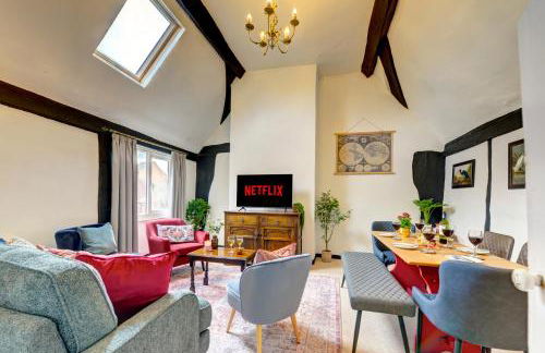 Loft Cottage by Spa Town Property - 2 Bed Tudor Retreat Near to Stratford-upon-Avon, Warwick & Solihull - Foto 8