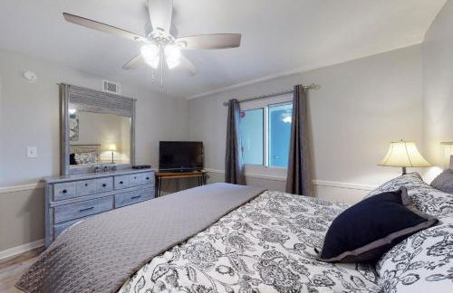 Romar Tower Beachfront Condos - Foto 96