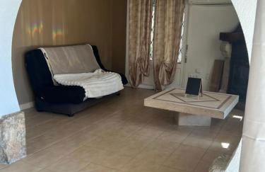 BAS DE VILLA AU SOLEIL - Foto 1