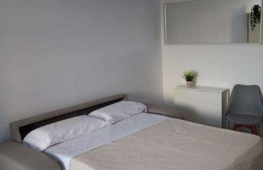 Completo Estudio con Piscina en la Playa - Foto 4