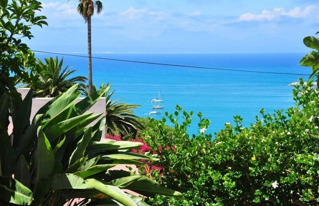 Admirals Rest Self-Catering House - Photo 13