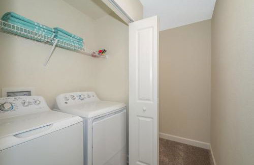 4964RS TOWNHOUSE 4 BEDROOMS & 3 BATHROOMS + POOL - Foto 22