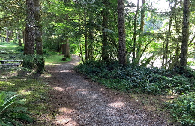 33SW - WiFi - Fireplace - Amenities - Sleeps 4 - Foto 15