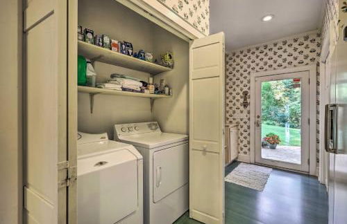 Lush Elkin Home with Porch Views and Pool Table - Foto 36