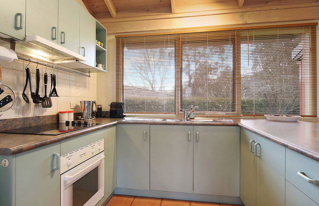 R & R in Bright - Short walk to town - Foto 5