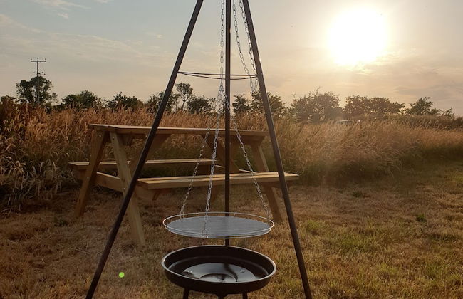 6m Emperor Tent, Near Whitby, With log Burner - Foto 7