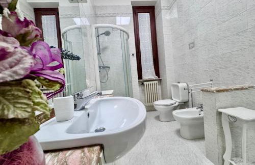 Kibilu - Luxury City Centre APT with Parking - Foto 38