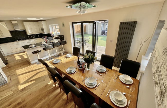 Four Corners Holiday Home with Hot Tub & Sauna - Foto 15