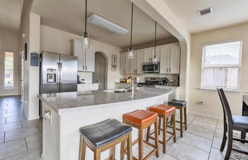 Sleeps 8 comfortably! Super location! - Foto 4