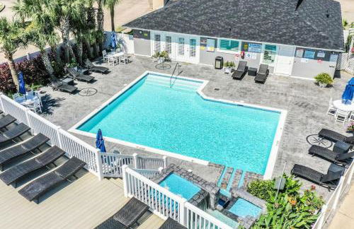 Coastal Paradise Condo with 2 Bedrooms and Pool - Foto 3