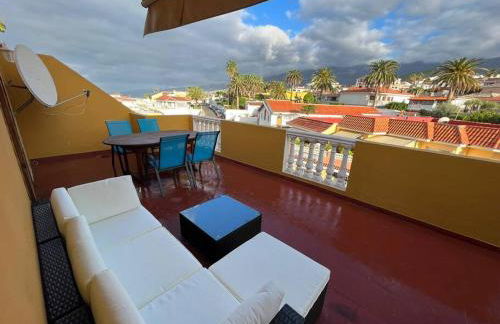 Große Terrasse mit Esstisch, Markise. Einfach - Foto 24