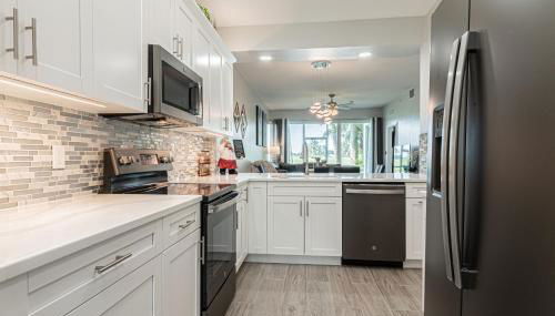 Greenlinks at Lely Luxury White Orchid Fully Renovated Modern 1st floor 3bdr Golf Resort Villa - Foto 5