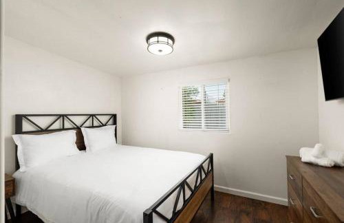 Perfect Home for Work or Relaxing Vacation - Photo 15