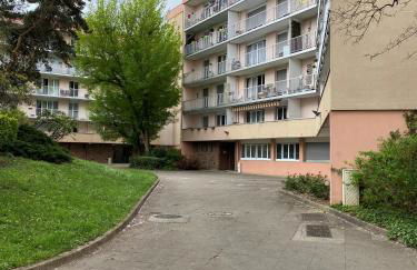 Le cocon urbain - Modern 4BR Apartment with Free Parking, High-Speed Wifi, Quick Access to A6 & N7 - Foto 30