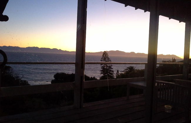 Seabreeze Luxury Two Bedroom Penthouse - Photo 22