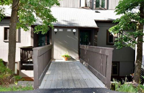 Ski-In Ski-Out Camelback Village Townhouse - 100 YDS From The Mountain - Foto 24