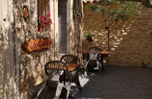 Les Gîtes sous l' Olivier en Camargue - Photo 23