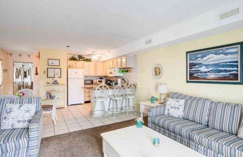 Marylander Condominiums, 90 steps from the beach - Foto 48