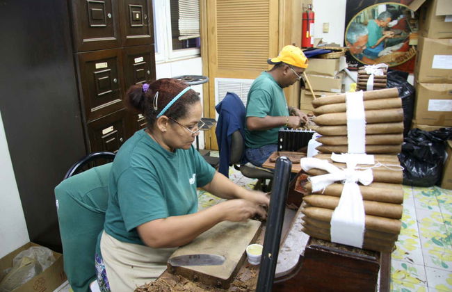 Visita a la fábrica de cigarros Graycliff Cigar Company - Foto 5