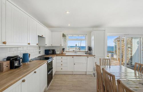 Stunning House Seconds from beach, Sleeps up to 12 - Foto 10