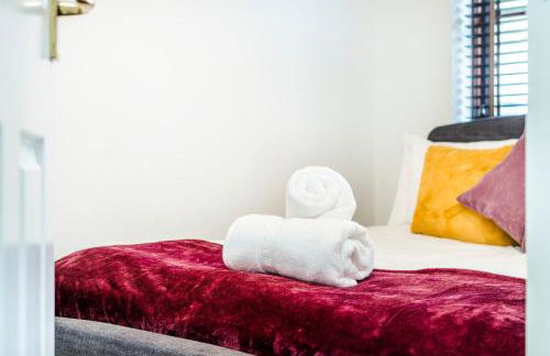 Free parking, Private Garden and Netflix, Charming Elegant 2 bedroom House Nottingham - Photo 44