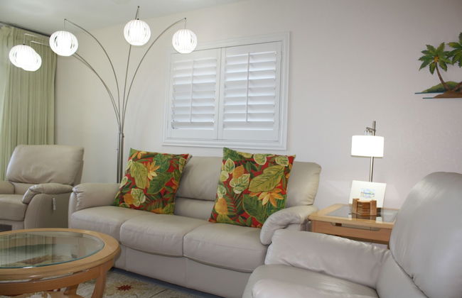 Ocean's Reach Condominiums - Foto 25