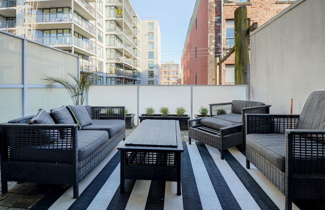 Noel Suites-Gastown - Photo 12