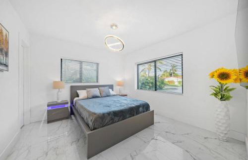 Luxury Villa Azure with Heated Pool 20 minutes to Beach - Foto 29