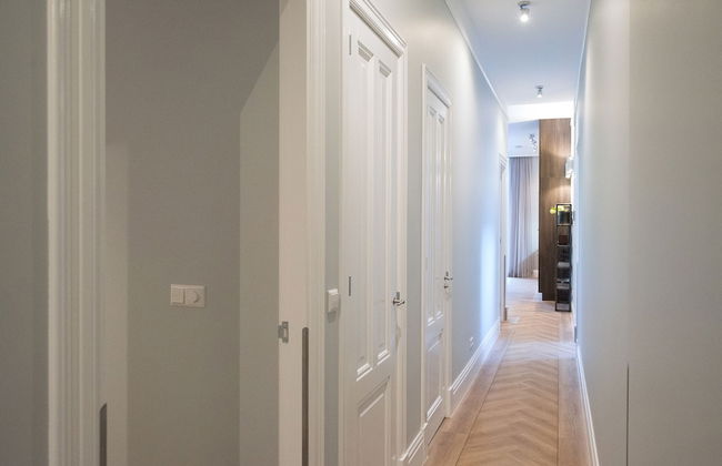 BizStay Park Central Executive - Photo 17