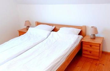 Dom z pięknymi widokami na jezioro ryńskie ilasy. - Foto 46