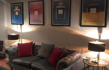 Luxury Central Tunbridge Wells with free parking - Photo 18