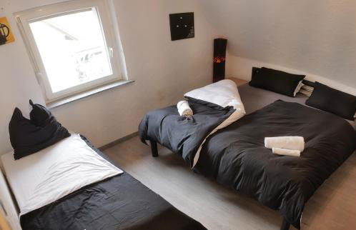 2 Zimmer Wohnung mit Küche und Terrasse - Foto 1