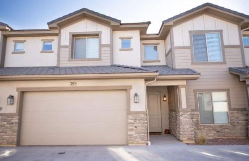 Zion Village Oasis by the Pool with Lazy River - Foto 2