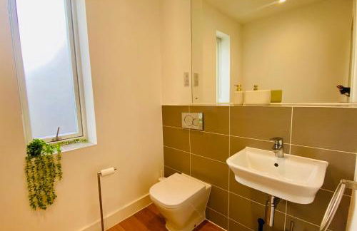 Superb House Sleeps 7 parking in Cambridge - Foto 14