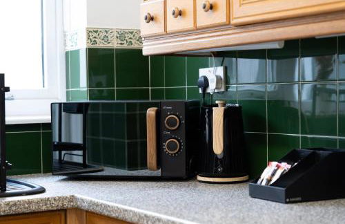 Open Mind Property - 2 Beds & Free Parking - Photo 16