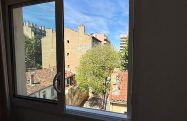 Charmant appartement moderne avec place de parking privative - Foto 33