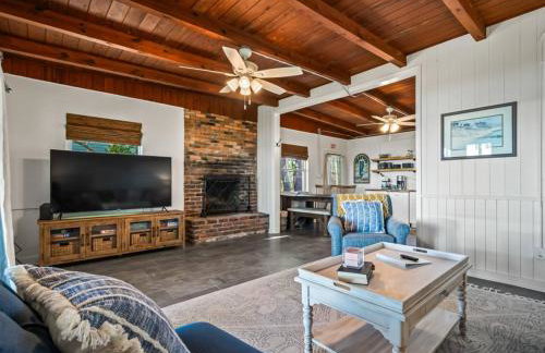 Shoreline Serenity- The Golden Goat on the Bay - Foto 6