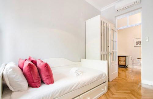 Stunning Stylish 4BD 3BTH - City Center-Atocha - Photo 39