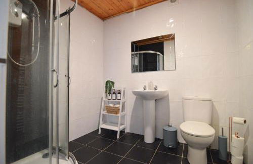 Two Bedroom Flat with Sea Views! - Foto 4