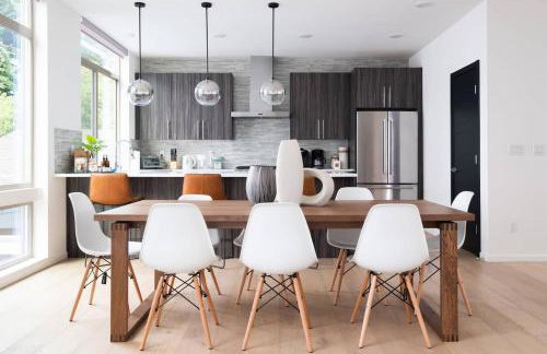 Designer Urban Retreat w Rooftop Deck & Fireplace - Foto 2