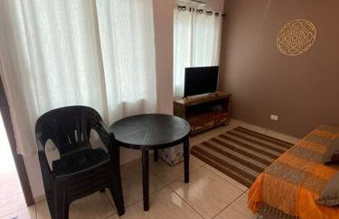 Casa a poucos metros da praia! - Foto 7