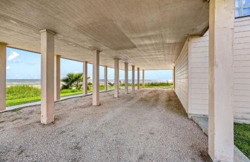 Oceanfront Galveston Beach House Steps to Sand! - Foto 39