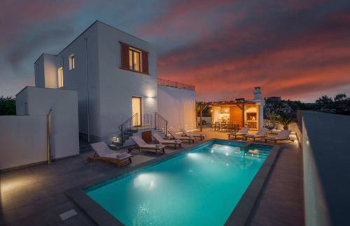 Villa Modea with Heated Pool - Foto 1