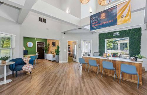 New Seasonal Comfort near USC and Riverwalk Trails - Foto 43