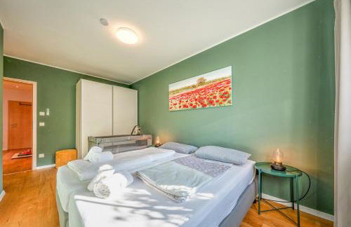 Lüftenblick - 2 Ferienwohnungen am Starnberger See, mit Terrasse oder Balkon, Weitblick, Sauna, Kamin, E-Ladestation - Foto 7