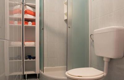 Casa Ivanovac with pool and large front yard - Photo 11