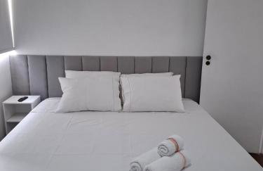 Apartamento 3 quartos no bairro Floresta, na melhor localização de BH, próximo às principais avenidas, ao lado do colégio Batista, com supermercado, farmácia e bares na esquina - Foto 2