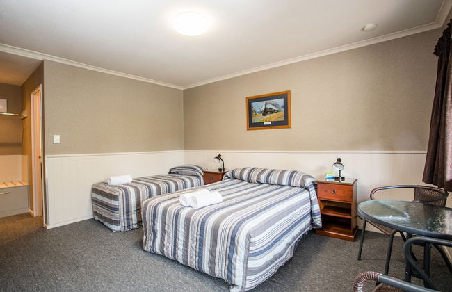 Te Anau Top 10 Holiday Park - Photo 12