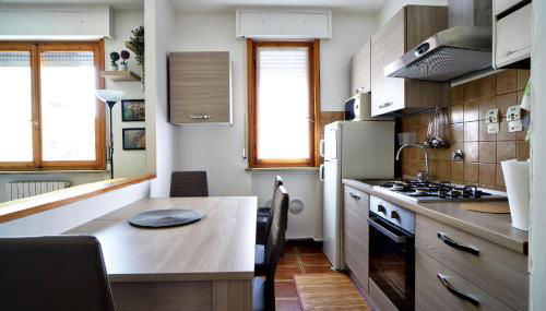 Casa Zoe Apartment Free parking,self check in & free wi fi - Foto 3