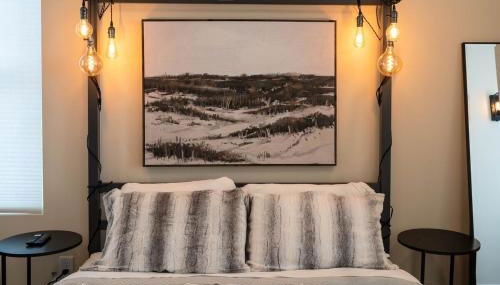 Luxurious Industrial Downtown Suite - Foto 2